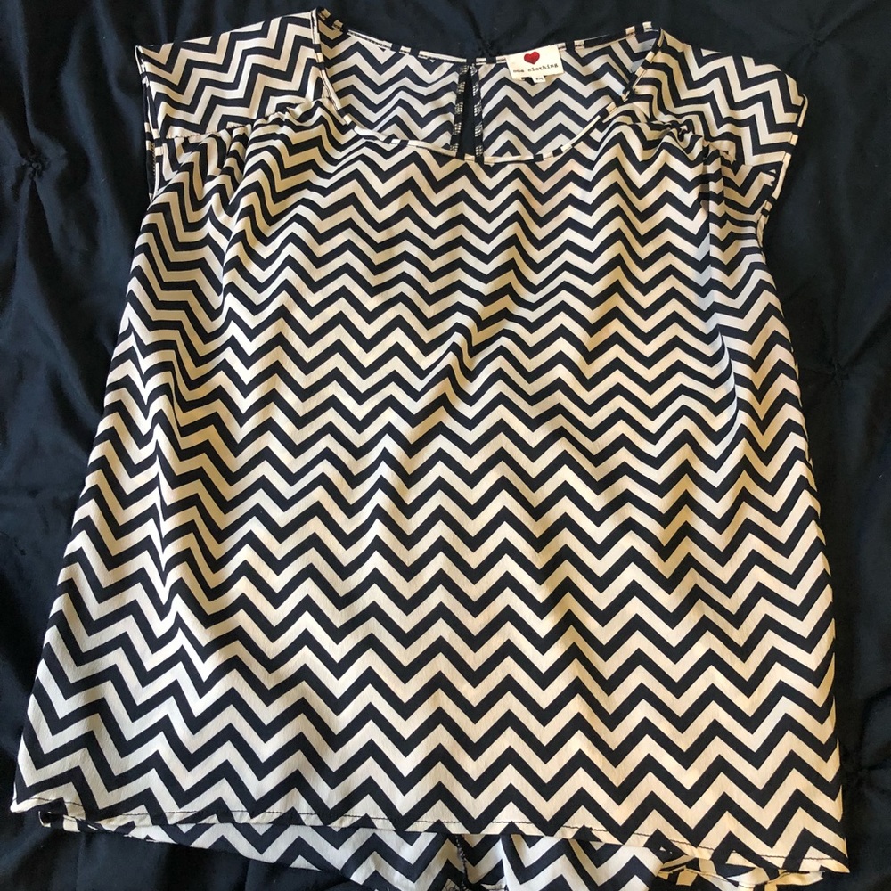 Women’s Chevron Shirt